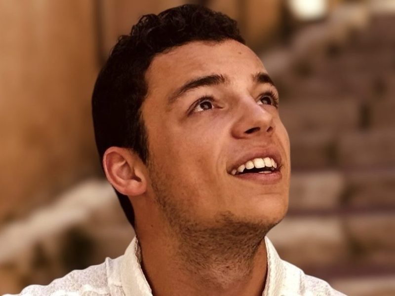 Débuts de Yannis&nbsp;Bonneville